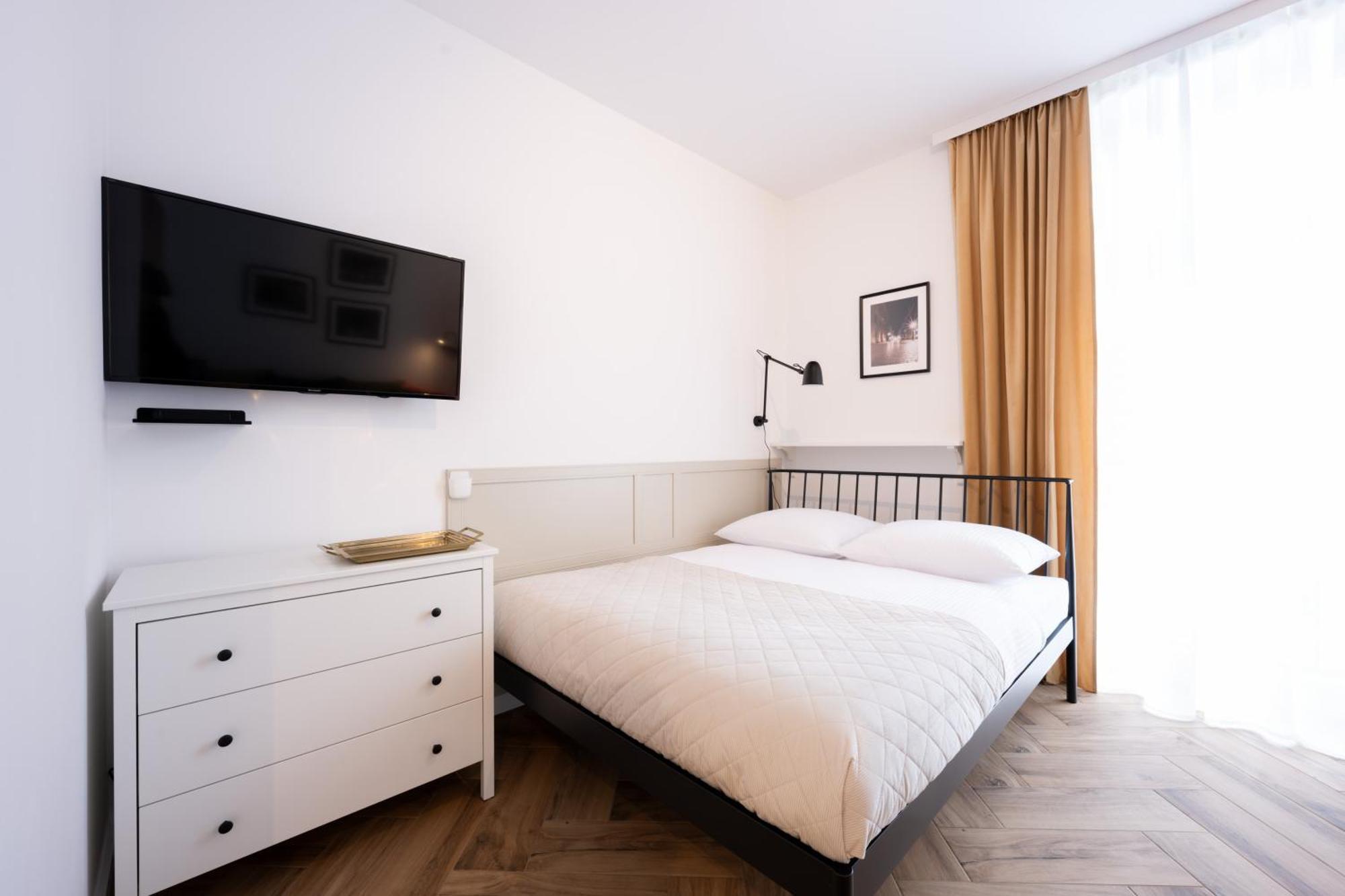 Native Apartments Pulaskiego 6 Krakow Exterior photo